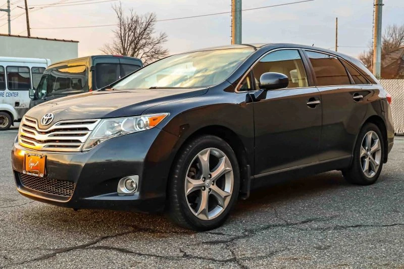 2011 Toyota Venza - Image 3 of 12