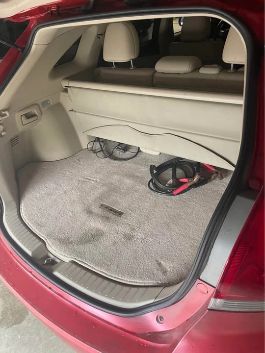 2011 Toyota Venza - Image 6 of 6