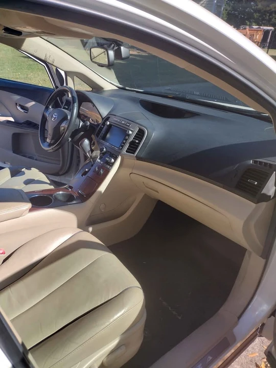 2011 Toyota Venza - Image 8 of 14