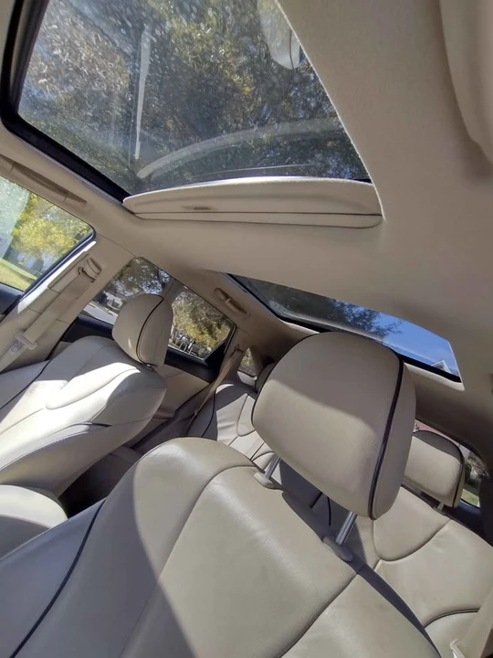2011 Toyota Venza - Image 13 of 14
