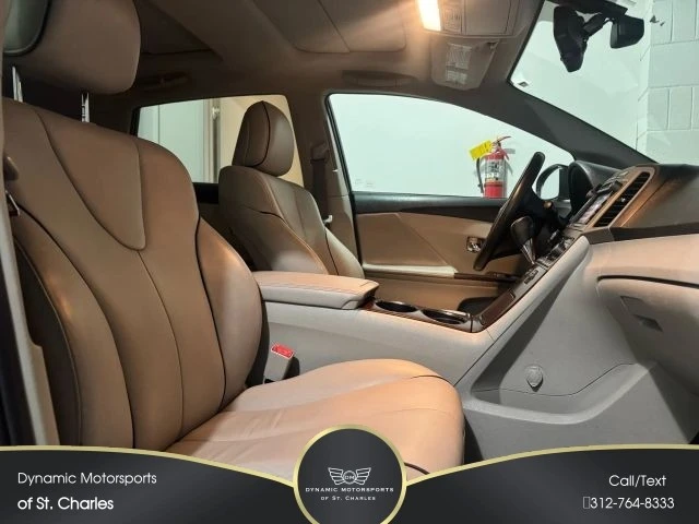 2011 Toyota Venza - Image 20 of 21