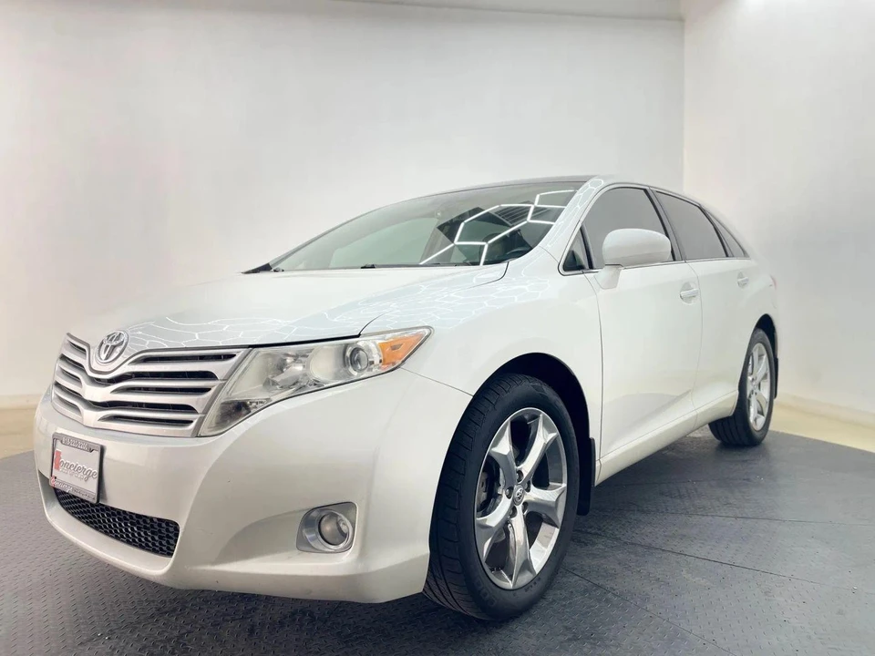 2011 Toyota Venza - Image 8 of 21