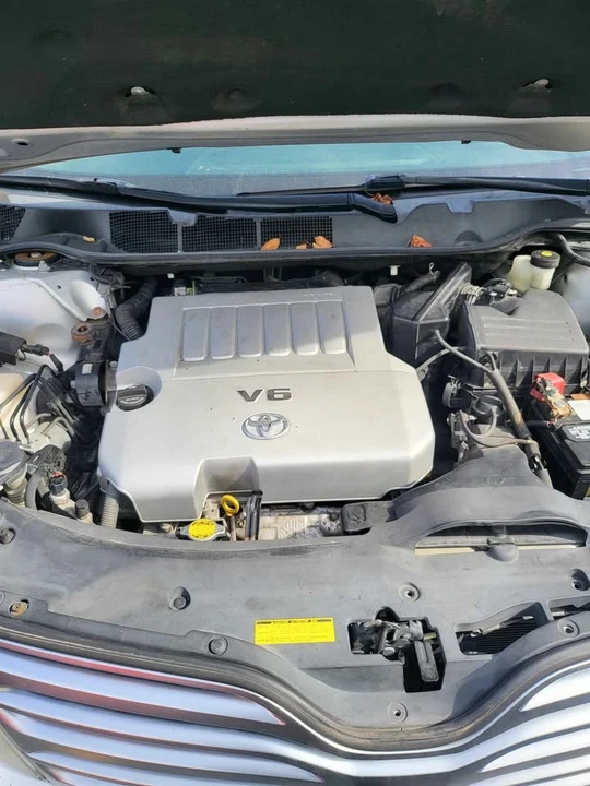 2011 Toyota Venza - Image 6 of 12