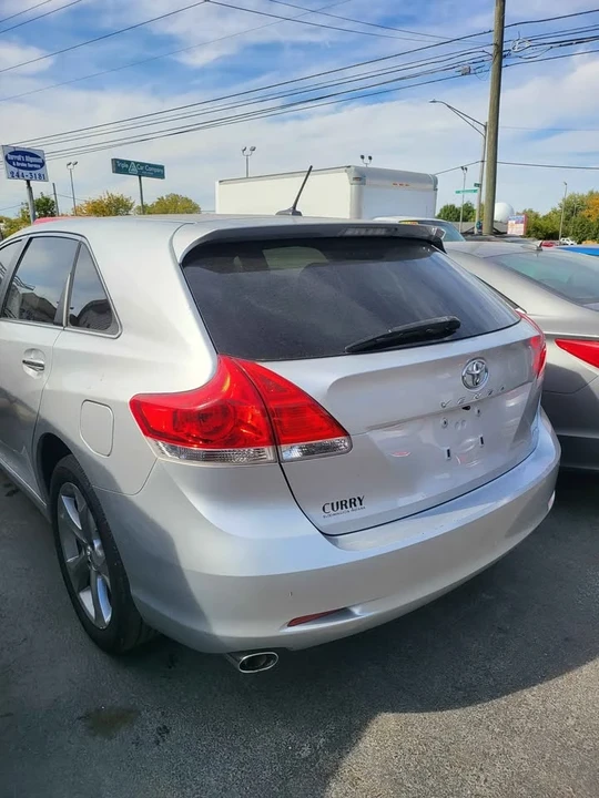 2011 Toyota Venza - Image 11 of 12