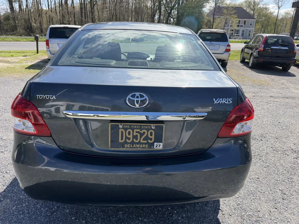 2011 Toyota Yaris - Image 17 of 21