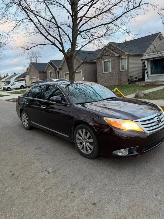 2011 Toyota Avalon 3rd Gen - Image 7 of 16