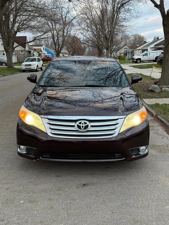 2011 Toyota Avalon 3rd Gen - Image 4 of 16