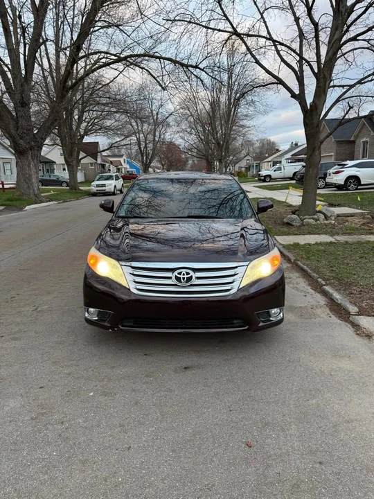 2011 Toyota Avalon 3rd Gen - Image 2 of 16