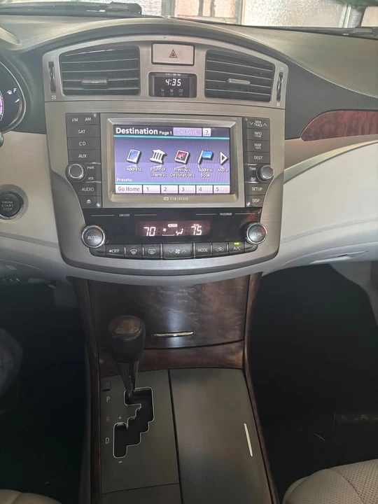 2011 Toyota Avalon 3rd Gen - Image 10 of 12
