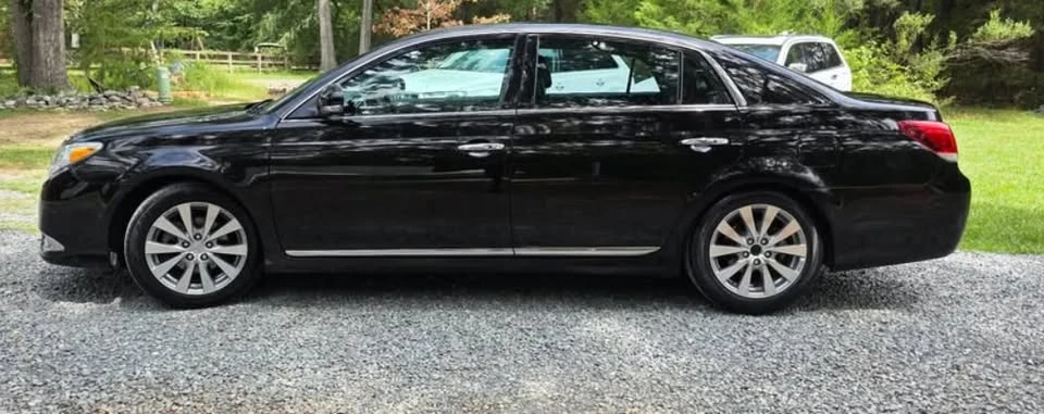 2011 Toyota Avalon 3rd Gen - Image 4 of 12