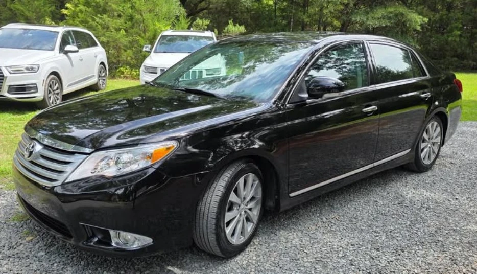 2011 Toyota Avalon 3rd Gen - Image 3 of 12