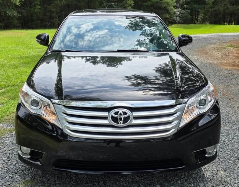 2011 Toyota Avalon 3rd Gen - Image 2 of 12