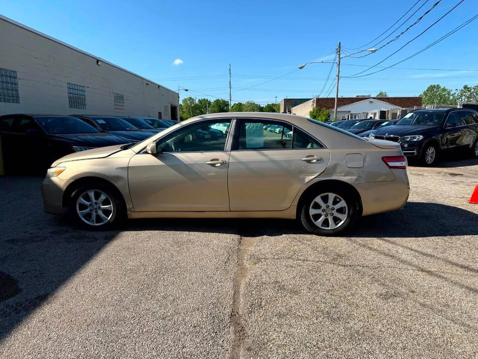 2011 Toyota Camry 6th Gen - Image 7 of 18