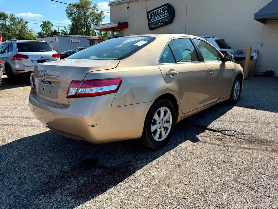 2011 Toyota Camry 6th Gen - Image 2 of 18