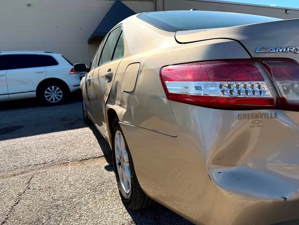 2011 Toyota Camry 6th Gen - Image 8 of 18
