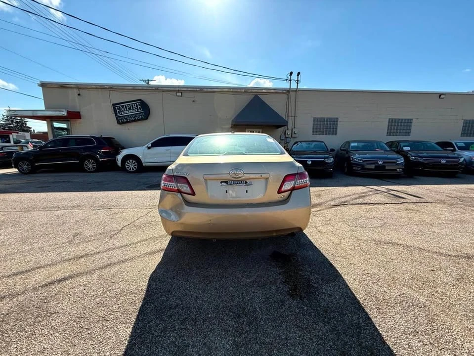 2011 Toyota Camry 6th Gen - Image 11 of 18