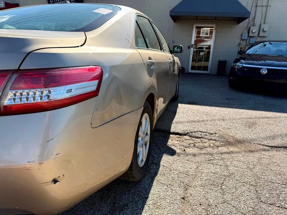 2011 Toyota Camry 6th Gen - Image 9 of 18