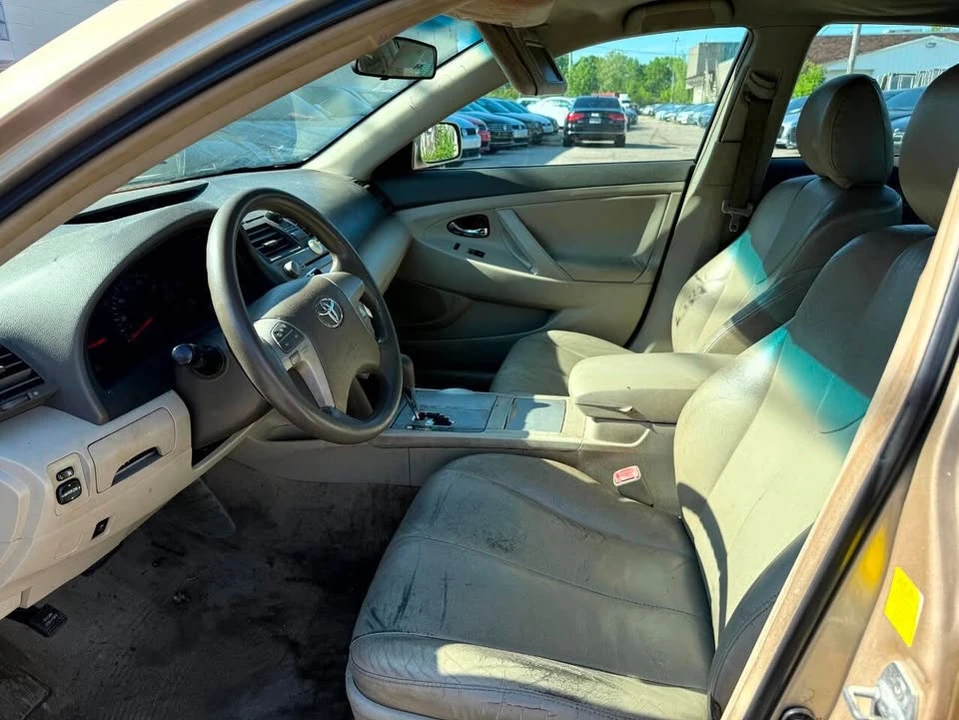 2011 Toyota Camry 6th Gen - Image 14 of 18