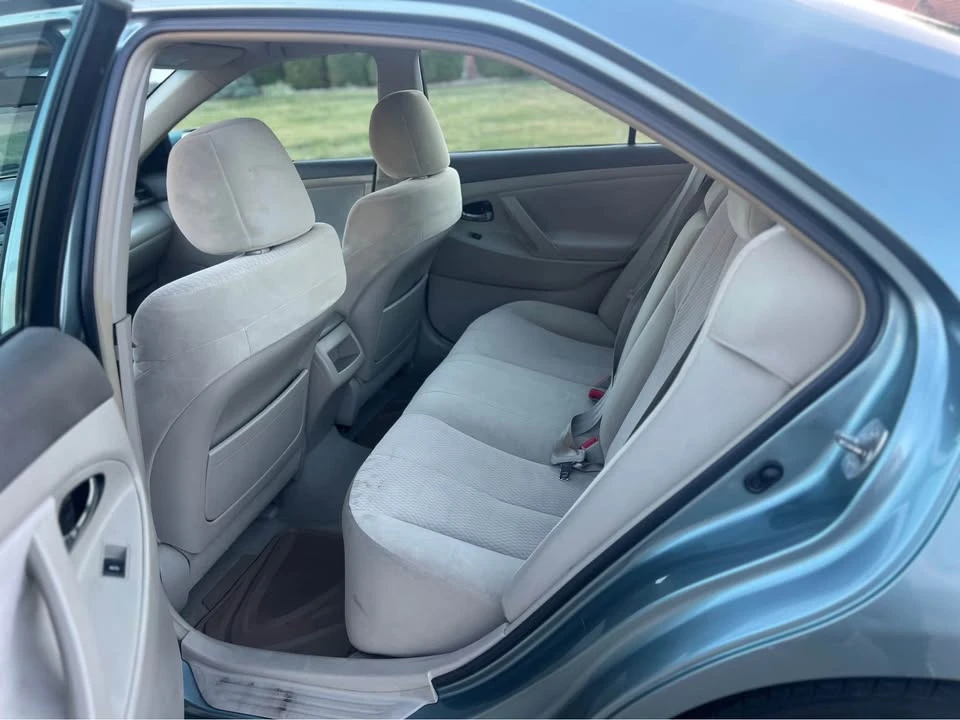 2011 Toyota Camry 6th Gen - Image 11 of 15