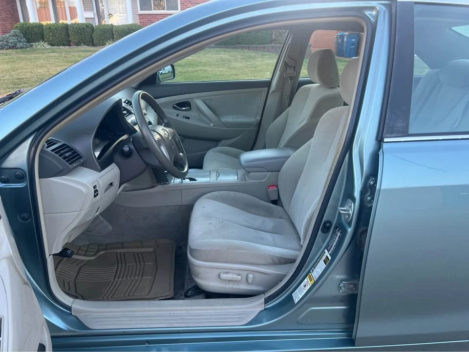 2011 Toyota Camry 6th Gen - Image 9 of 15