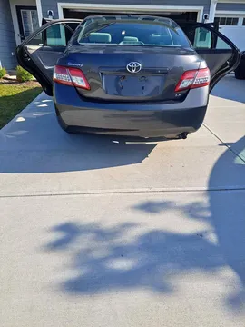 2011 Toyota Camry LE Sedan