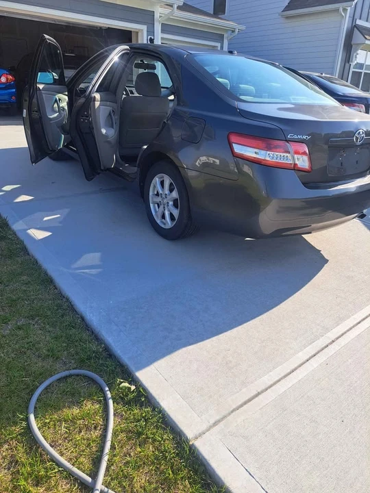 2011 Toyota Camry 6th Gen - Image 5 of 20
