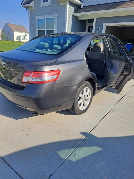 2011 Toyota Camry 6th Gen - Image 8 of 20