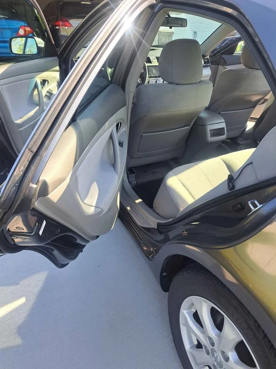 2011 Toyota Camry 6th Gen - Image 13 of 20