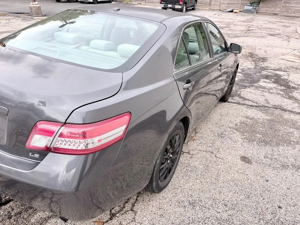 2011 Toyota Camry 6th Gen - Image 6 of 8