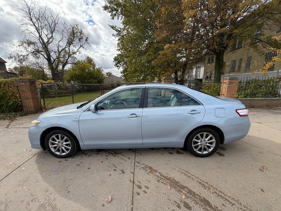 2011 Toyota Camry 6th Gen - Image 8 of 11