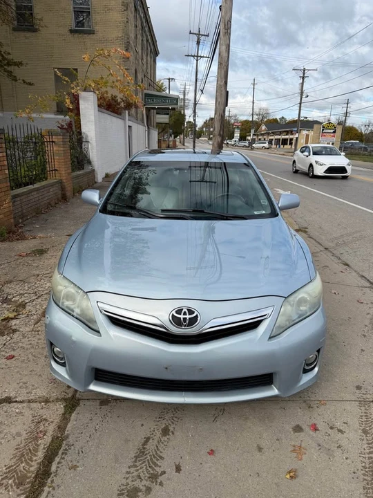 2011 Toyota Camry 6th Gen - Image 2 of 11