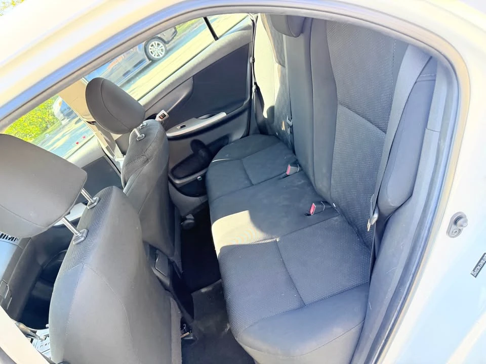 2011 Toyota Corolla 10th Gen - Image 5 of 17