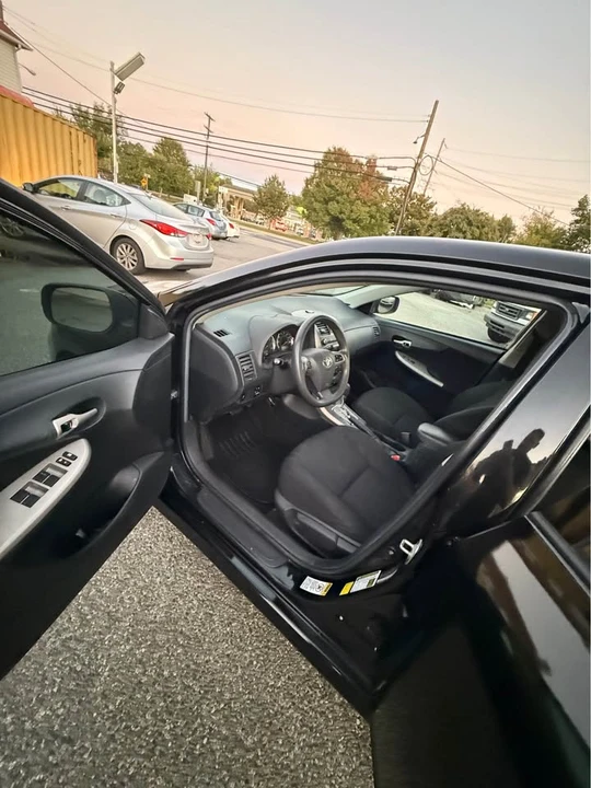 2011 Toyota Corolla 10th Gen - Image 4 of 8