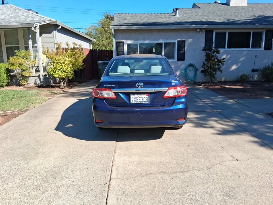 2011 Toyota Corolla 10th Gen - Image 2 of 4