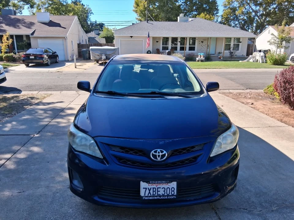 2011 Toyota Corolla 10th Gen - Image 3 of 4