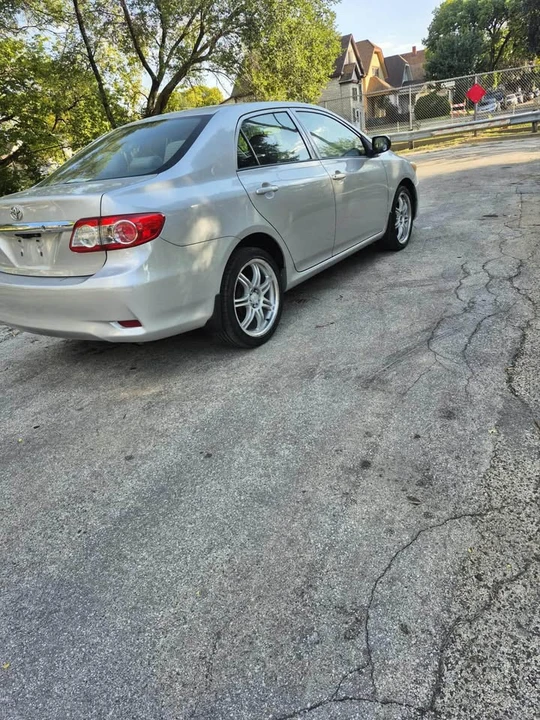 2011 Toyota Corolla 10th Gen - Image 2 of 9
