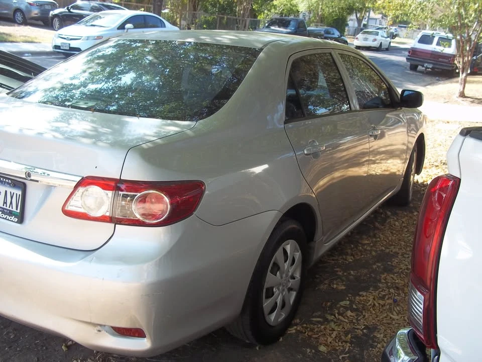 2011 Toyota Corolla 10th Gen - Image 5 of 6