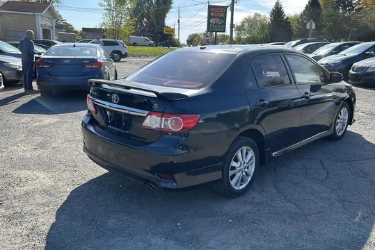 2011 Toyota Corolla 10th Gen - Image 3 of 12