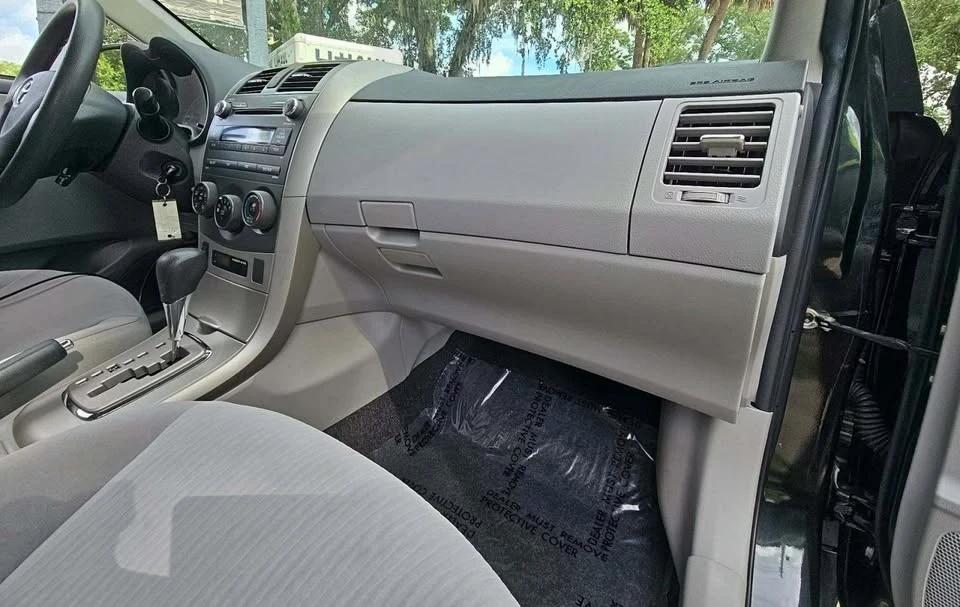 2011 Toyota Corolla 10th Gen - Image 5 of 9