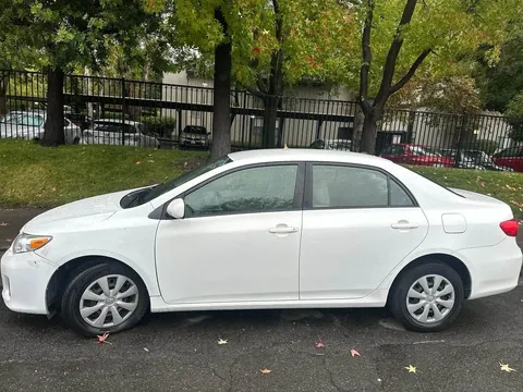 2011 Toyota Corolla 10th Gen - Image 4 of 8