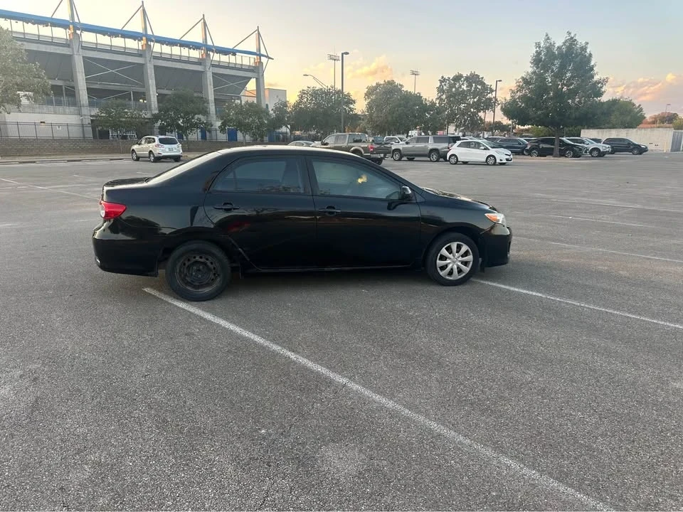 2011 Toyota Corolla 10th Gen - Image 8 of 13