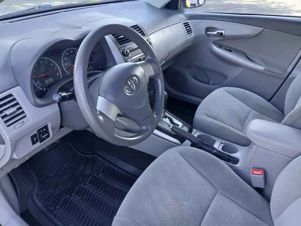 2011 Toyota Corolla 10th Gen - Image 2 of 6