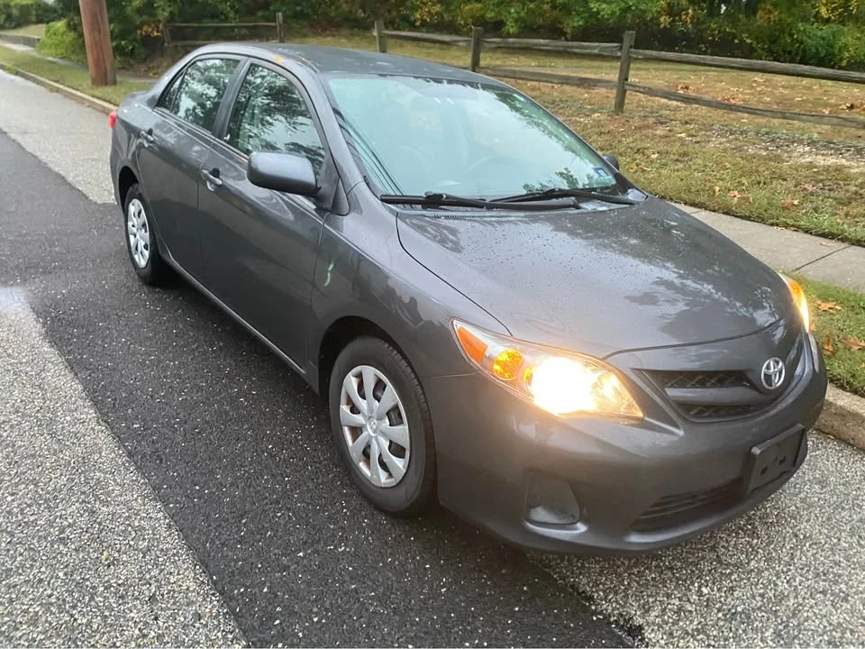 2011 Toyota Corolla 10th Gen - Image 2 of 3