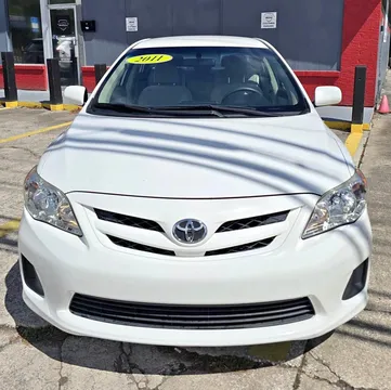 2011 Toyota Corolla LE Sedan