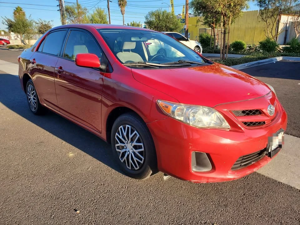 2011 Toyota Corolla 10th Gen - Image 2 of 9