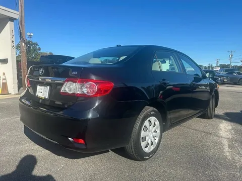 2011 Toyota Corolla 10th Gen - Image 3 of 19