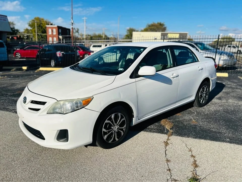 2011 Toyota Corolla 10th Gen - Image 3 of 17