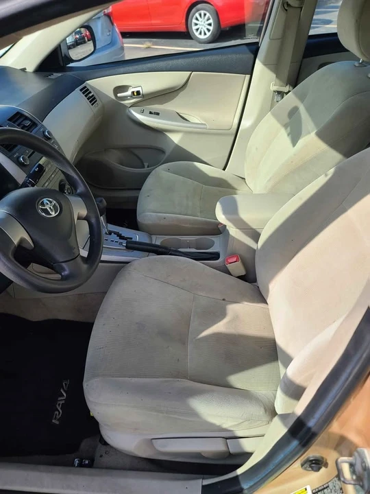 2011 Toyota Corolla 10th Gen - Image 2 of 9