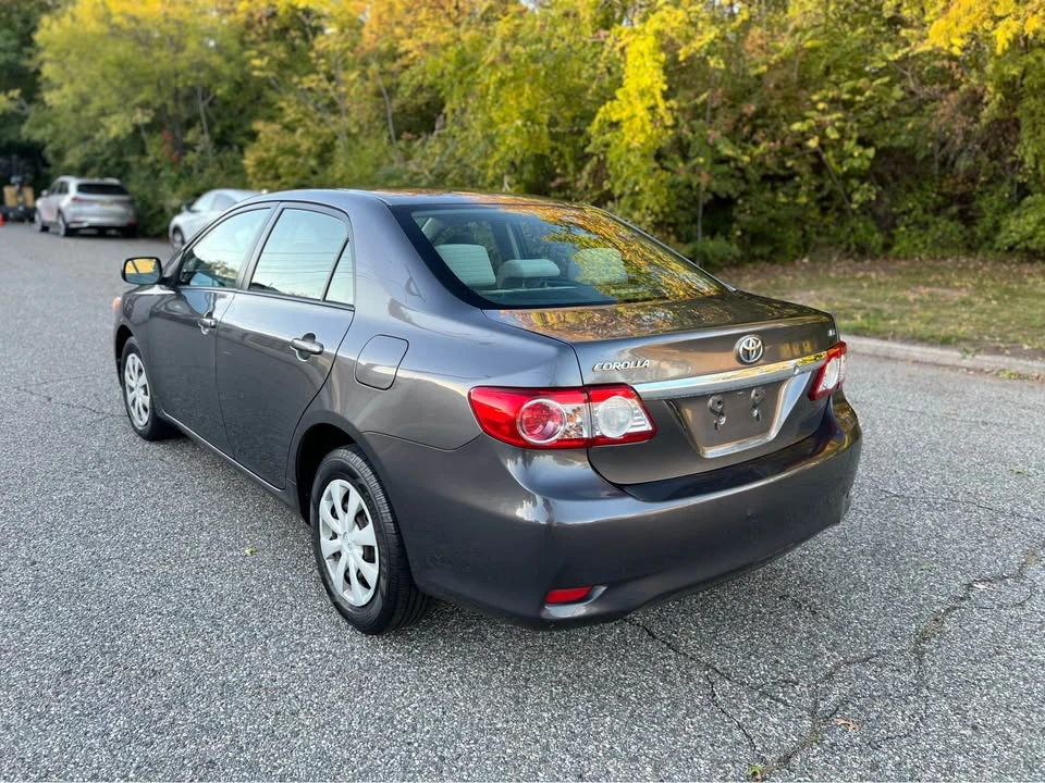 2011 Toyota Corolla 10th Gen - Image 9 of 20