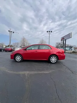 2011 Toyota Corolla 10th Gen - Image 2 of 16